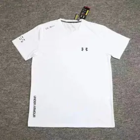 Under Armour T-shirt