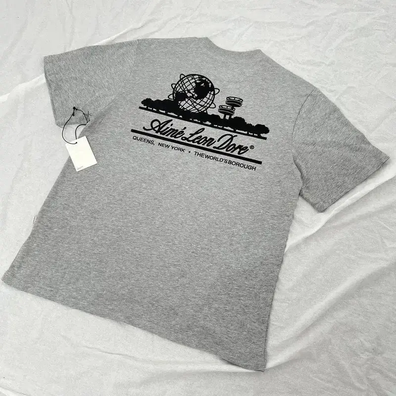 Queens New York T-Shirt [39 styles]