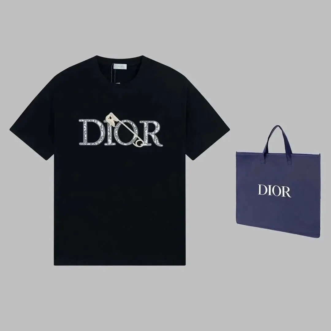 Dior T-shirt