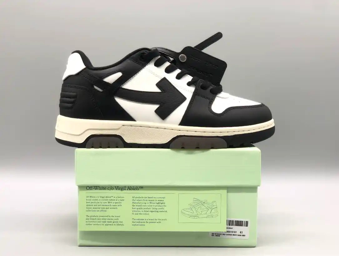 Off-White Sneakers