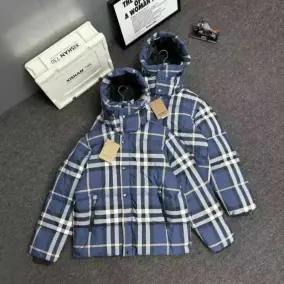 BURBERRY Plaid Cropped Down Jacket