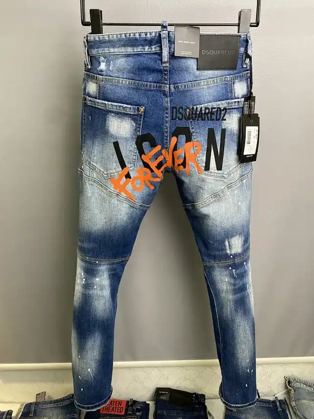 DSQUARED 2 jeans