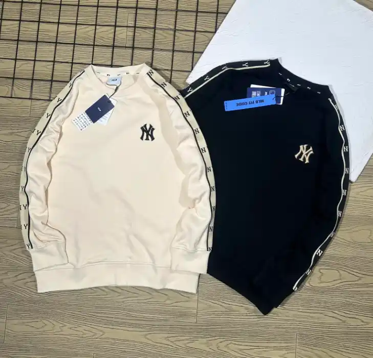 New Era MLB Tape Trim Sweatshirt [4 styles]