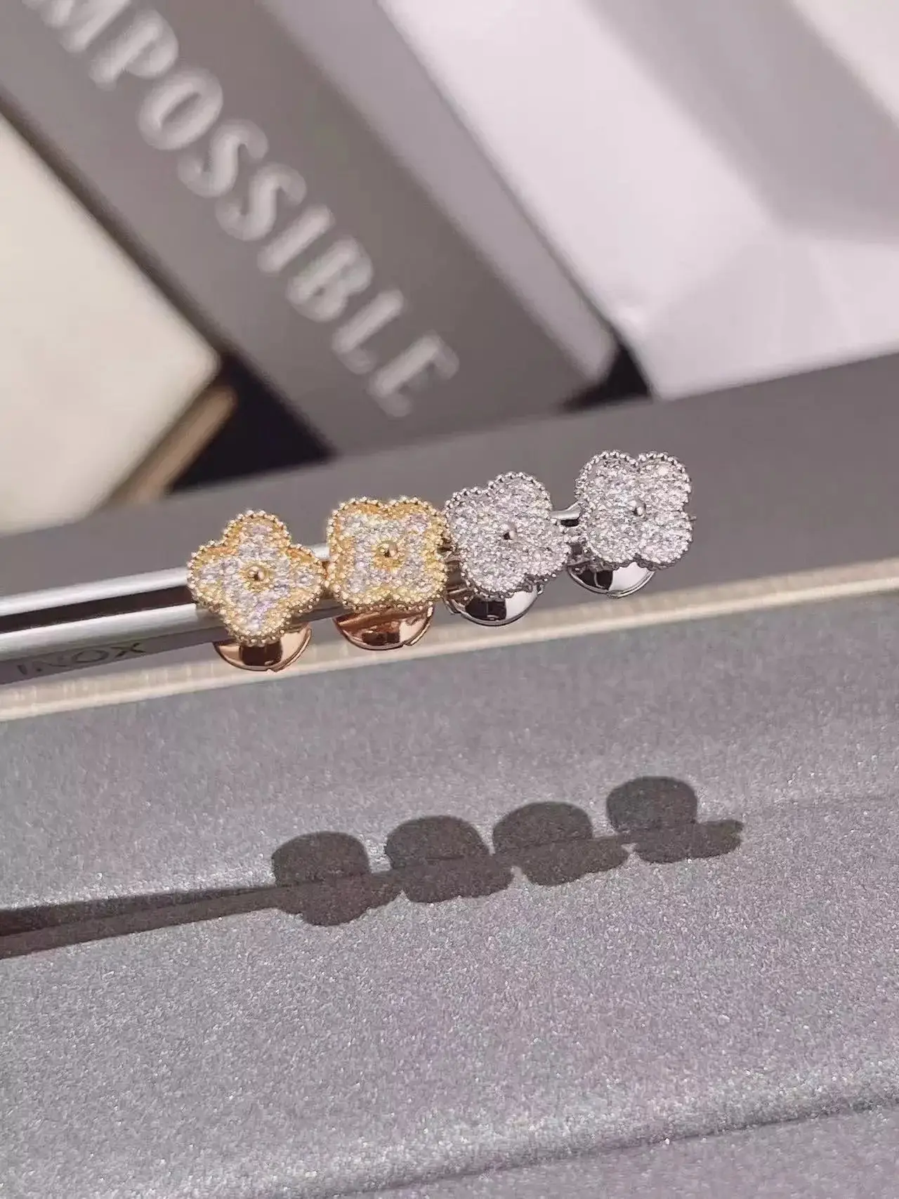 Design Earrings [2 styles]