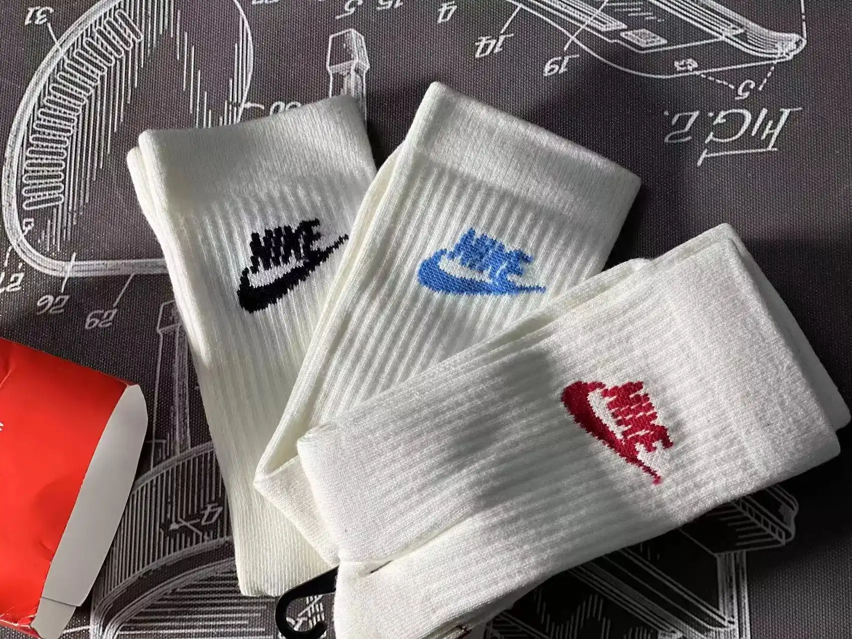 Nike Socks [2 styles]
