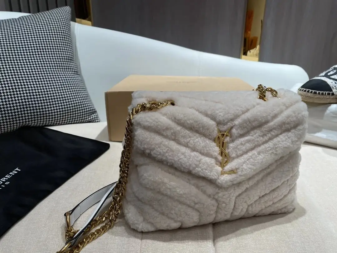 Saint Laurent Chain Bag [13 styles]