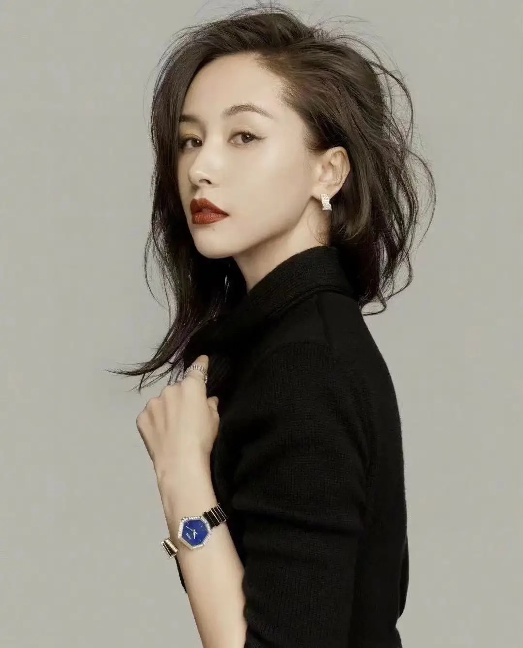 Dior women’s quartz watch image 14