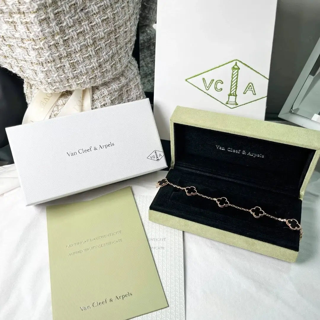 Van Cleef Arpels Bracelets