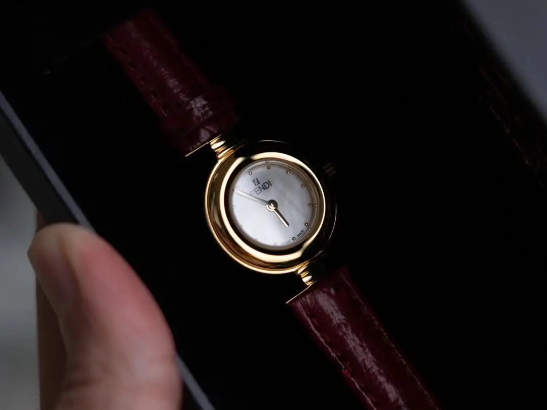 Fendi Watches [2 styles]