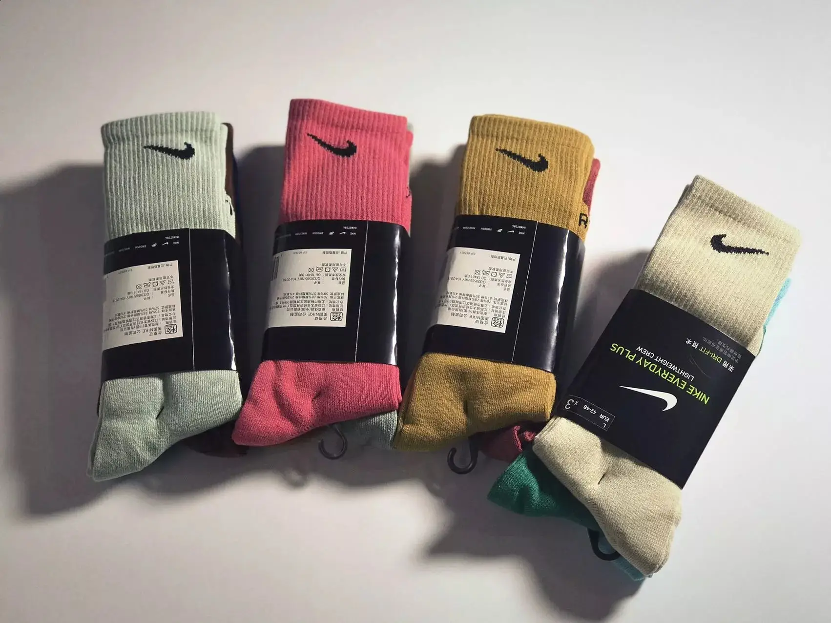 Nike Socks [4 styles]